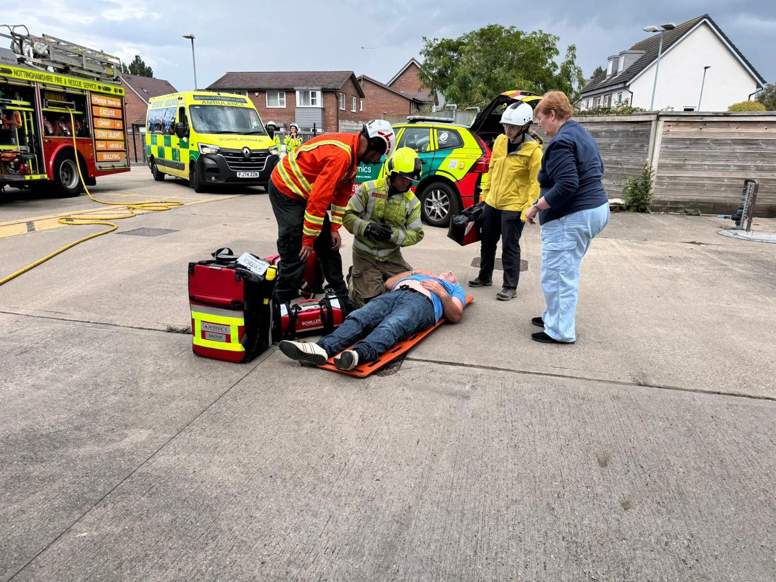 EMICS volunteer doctors on scene